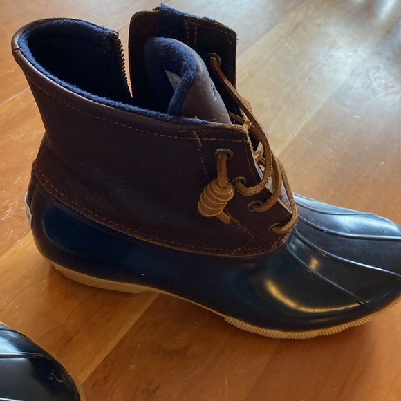 Women’s Sperry Duck boots.  Size 11. - Picture 6 of 6
